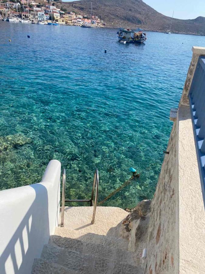 Halki Sea Breeze - A Waterfront Villa エクステリア 写真